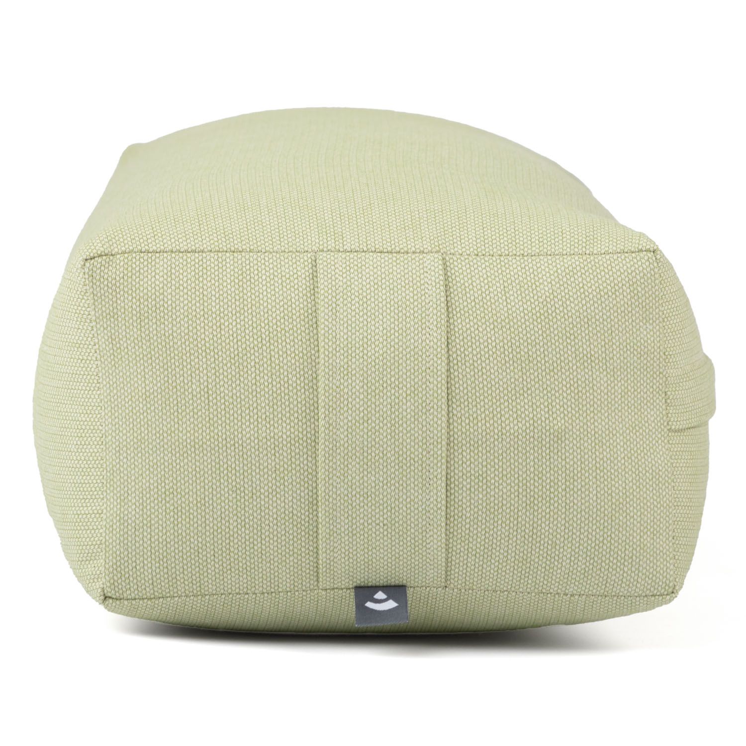 Hellgrünes Yoga-Bolster. Dobby-Gewebe. Rechteckige Form. Logo-Etikett. Nahtdetails.