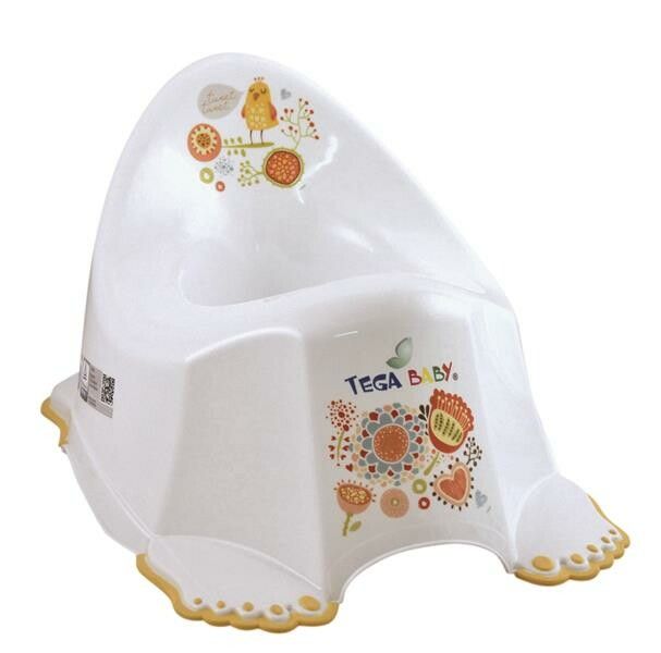 Weißer Baby-Toilettensitz mit bunten Blumen- und Vogelmotiven. Gelbe Fußform am Boden. Marke: Tega Baby.