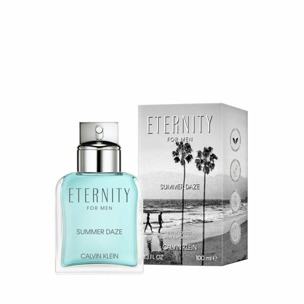 Hellblaues Parfümflakon mit silbernem Zerstäuber und Verpackung. Aufschrift "Eternity for Men Summer Daze" und "Calvin Klein".