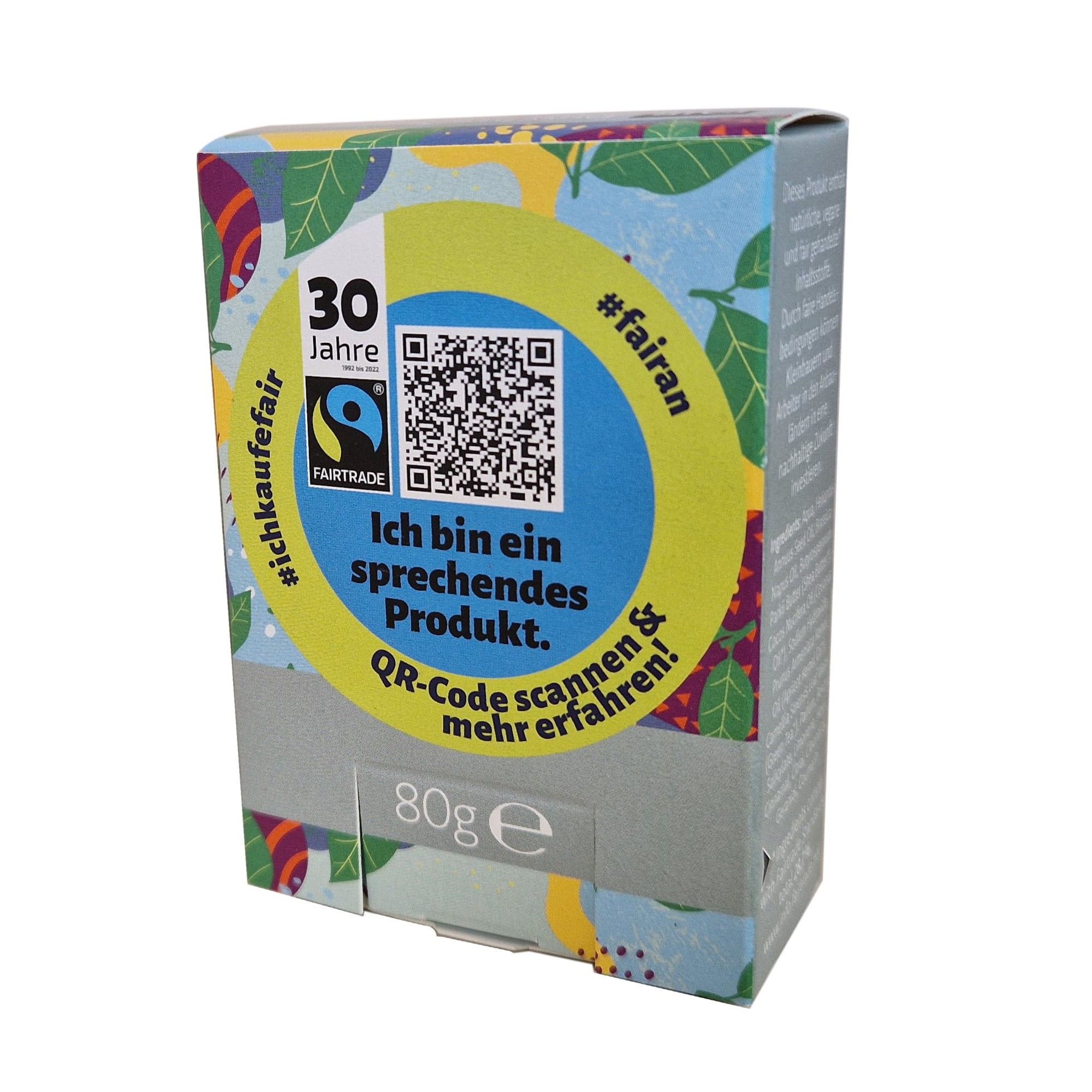 Verpackung mit QR-Code und Aufschrift: Ich bin ein sprechendes Produkt. 30 Jahre Fairtrade-Logo.