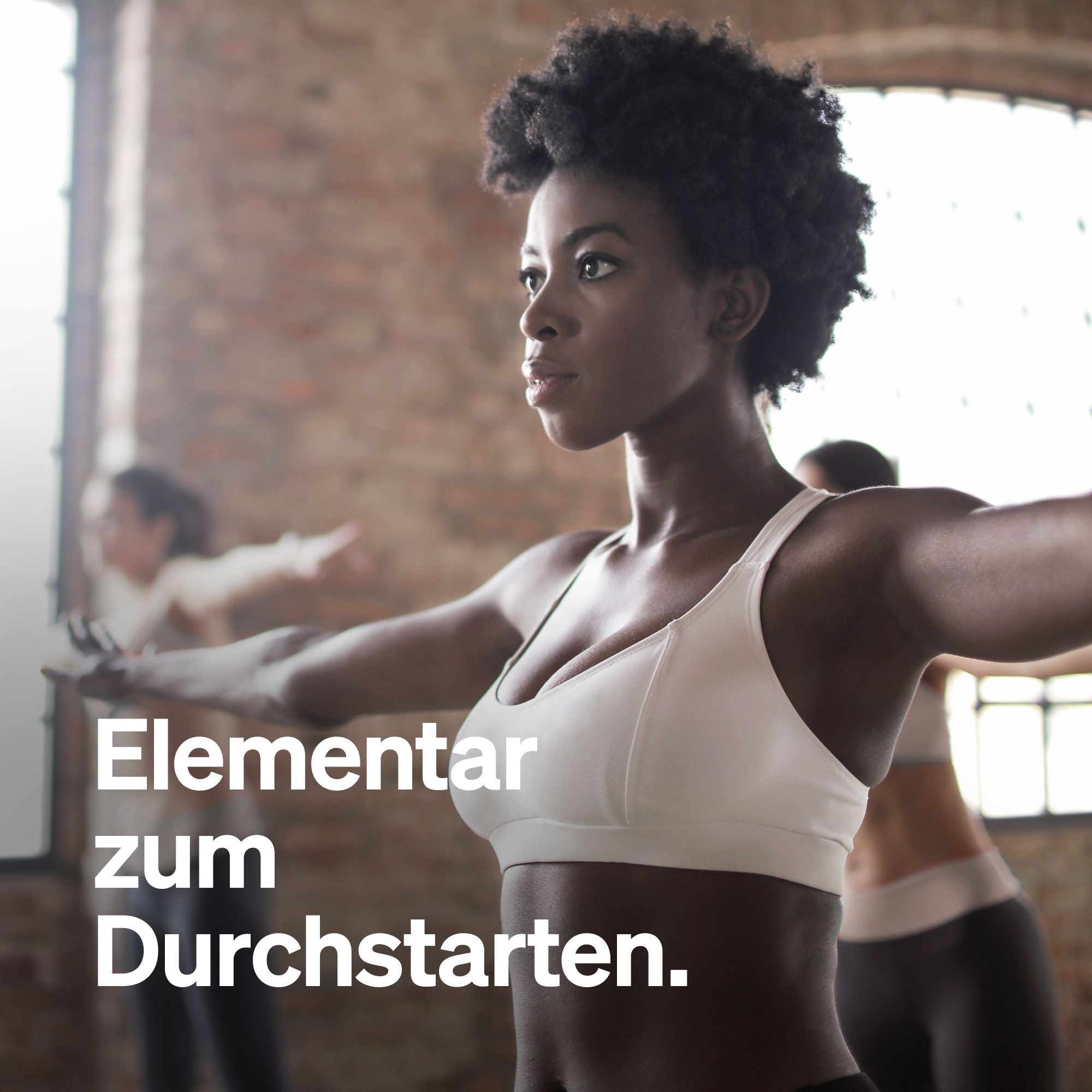 Frau in Sportkleidung. Text: Elementar zum Durchstarten.