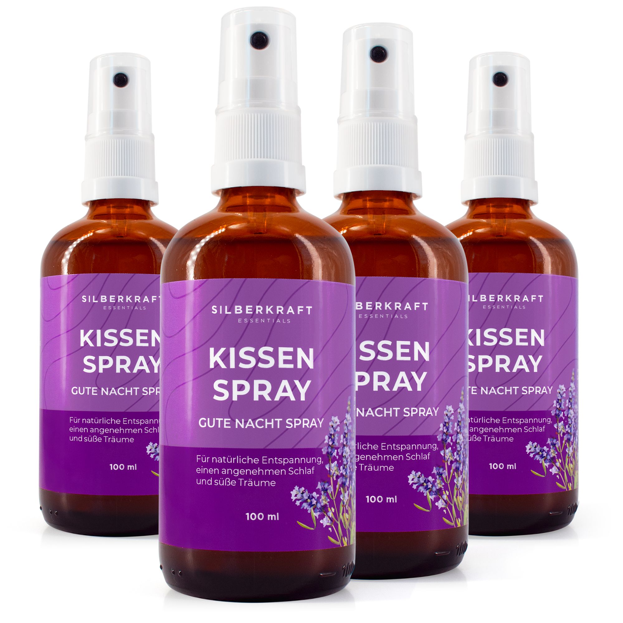 Vier braune Glasflaschen mit Sprühkopf. Aufkleber mit lila Akzenten und Text. SILBERKRAFT Essentials Kissen Spray.
