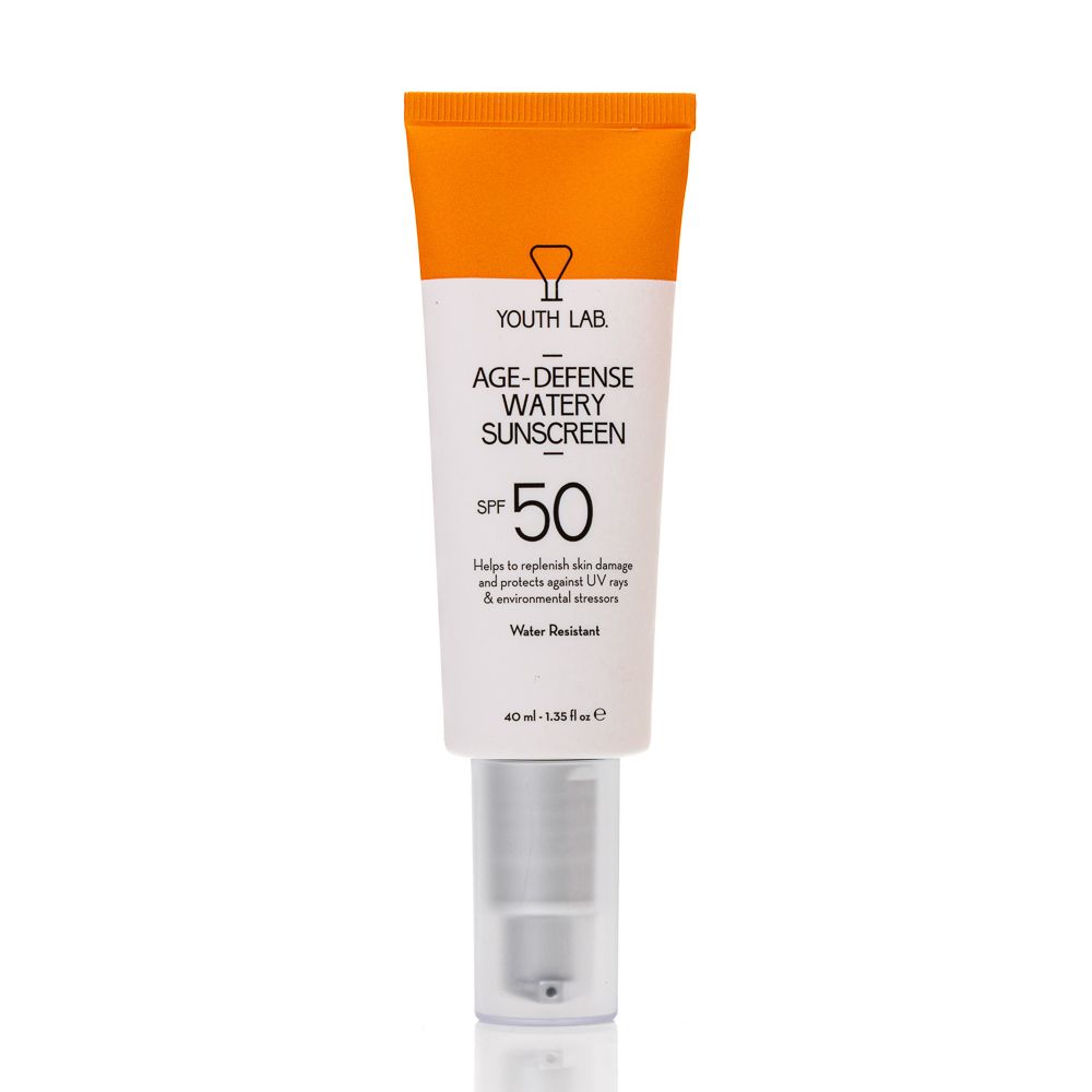 Tube YOUTH LAB Age Defense Watery Sunscreen SPF50. Weiß, orangefarben. Text: Sonnenschutz, wasserfest. 40 ml.