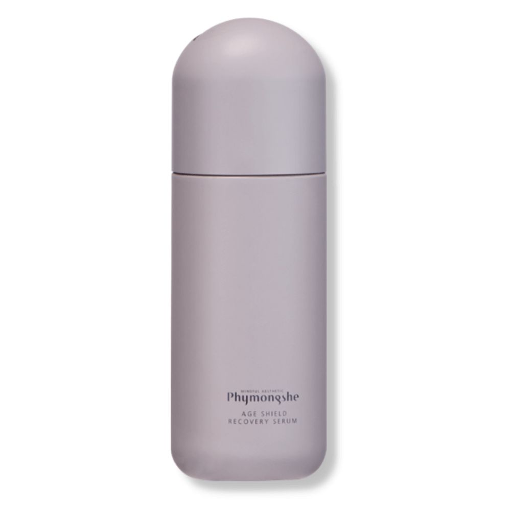 Zylindrische, hellviolette Flasche mit abgerundeter Kappe. Aufschrift: Phymongshe Age Shield Recovery Serum.