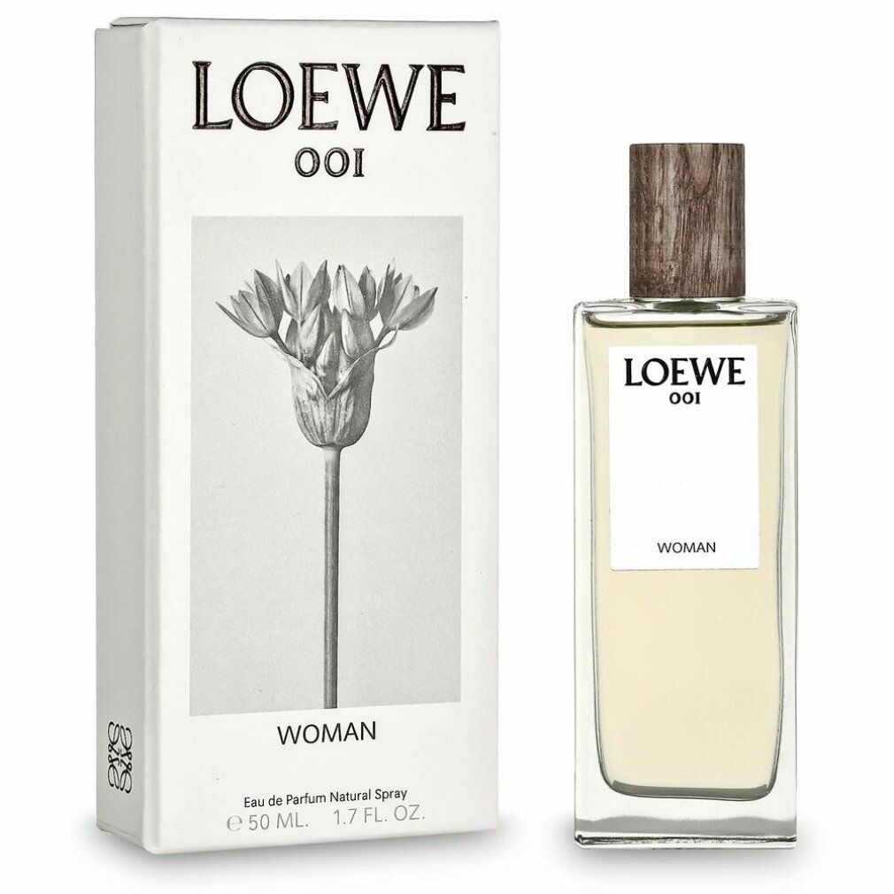 Loewe 001 Woman Edp Spray und Verpackung. Flakon neben weißer Schachtel mit floralem Motiv und Logo. 50 ml.