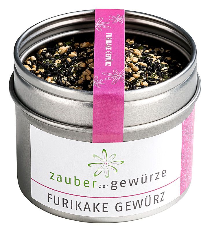 Runde Metall-Dose mit Furikake-Gewürz. Rosa Etikett mit Produktname und Logo. Deckel mit rosa Band.