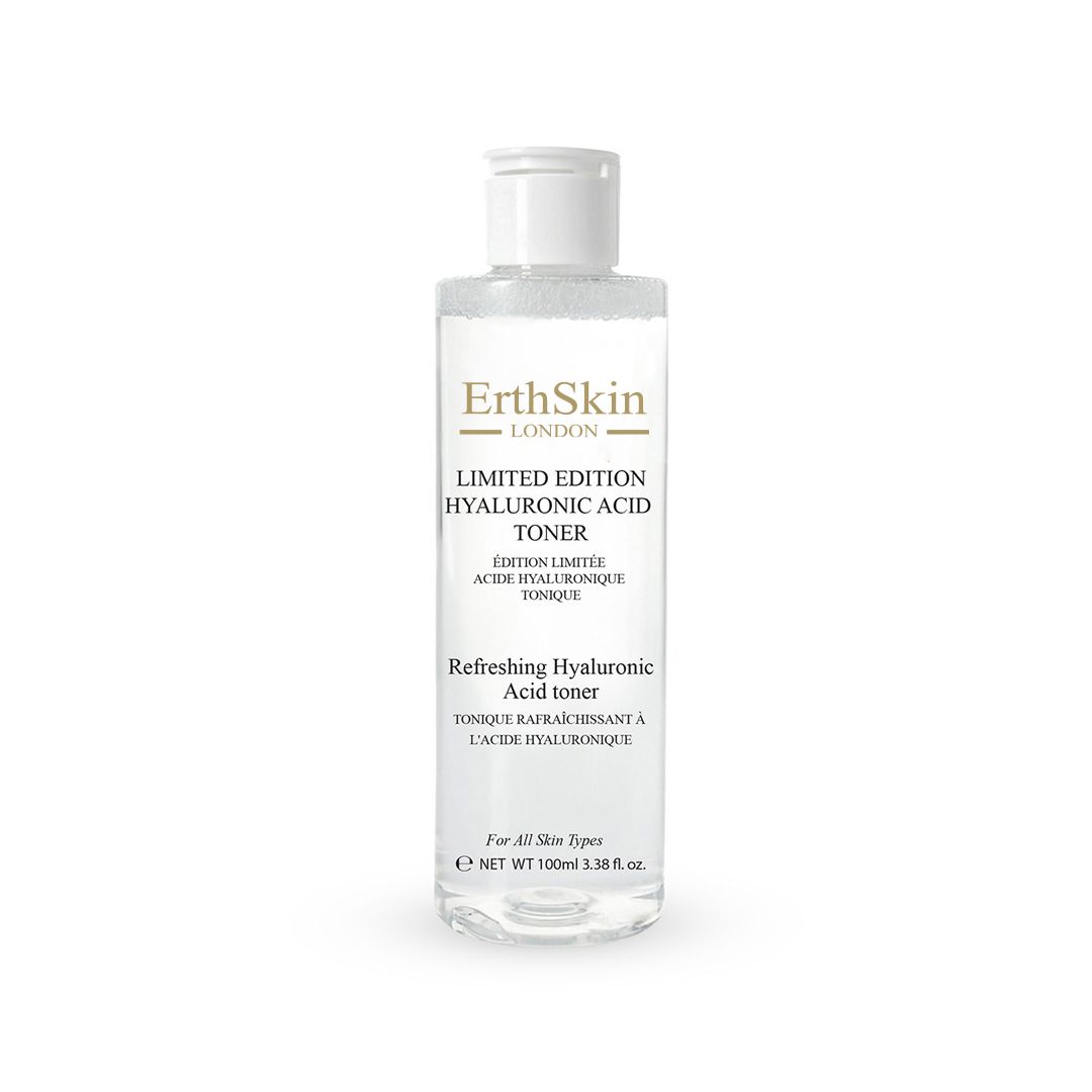 Klarer Toner in einer Flasche mit weißem Deckel. Beschriftung: ErthSkin London, Limited Edition Hyaluronsäure Toner.