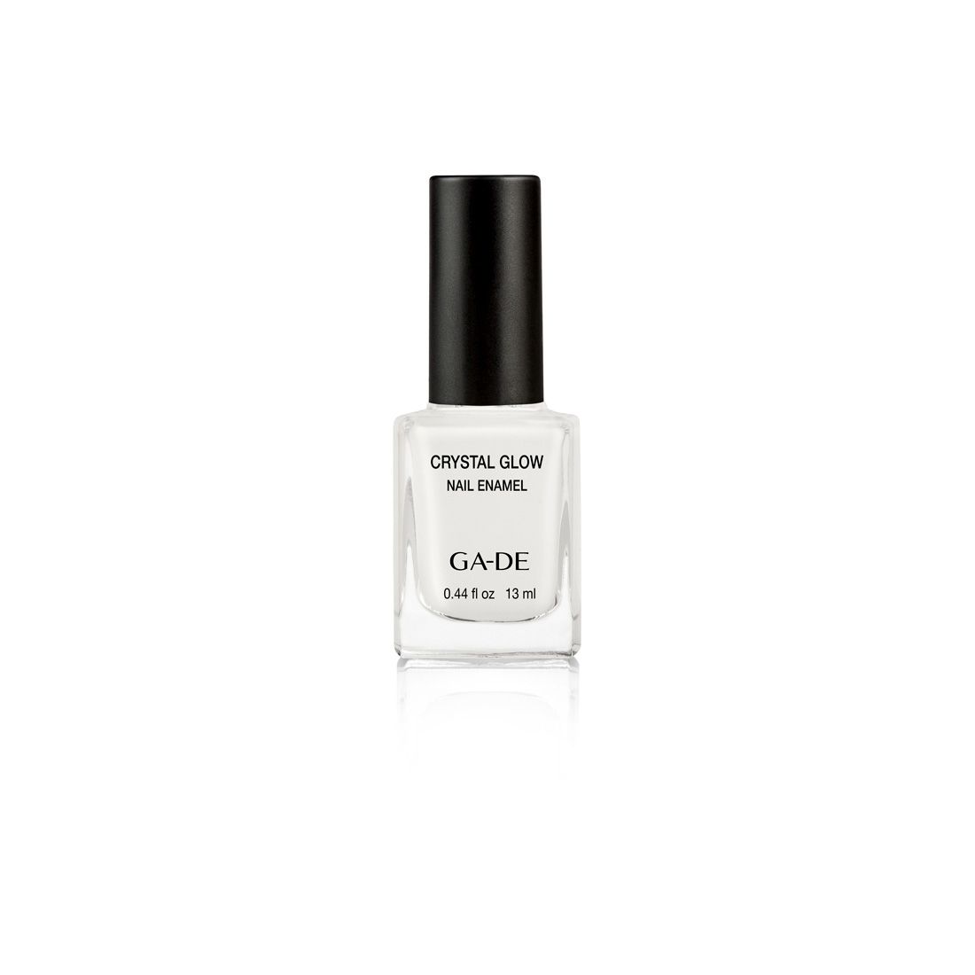 Ga-De Crystal Glow Nagellack. Weiße Flasche mit schwarzem Deckel. Aufschrift: Crystal Glow Nail Enamel, Ga-De, 0.44 fl oz 13 ml.