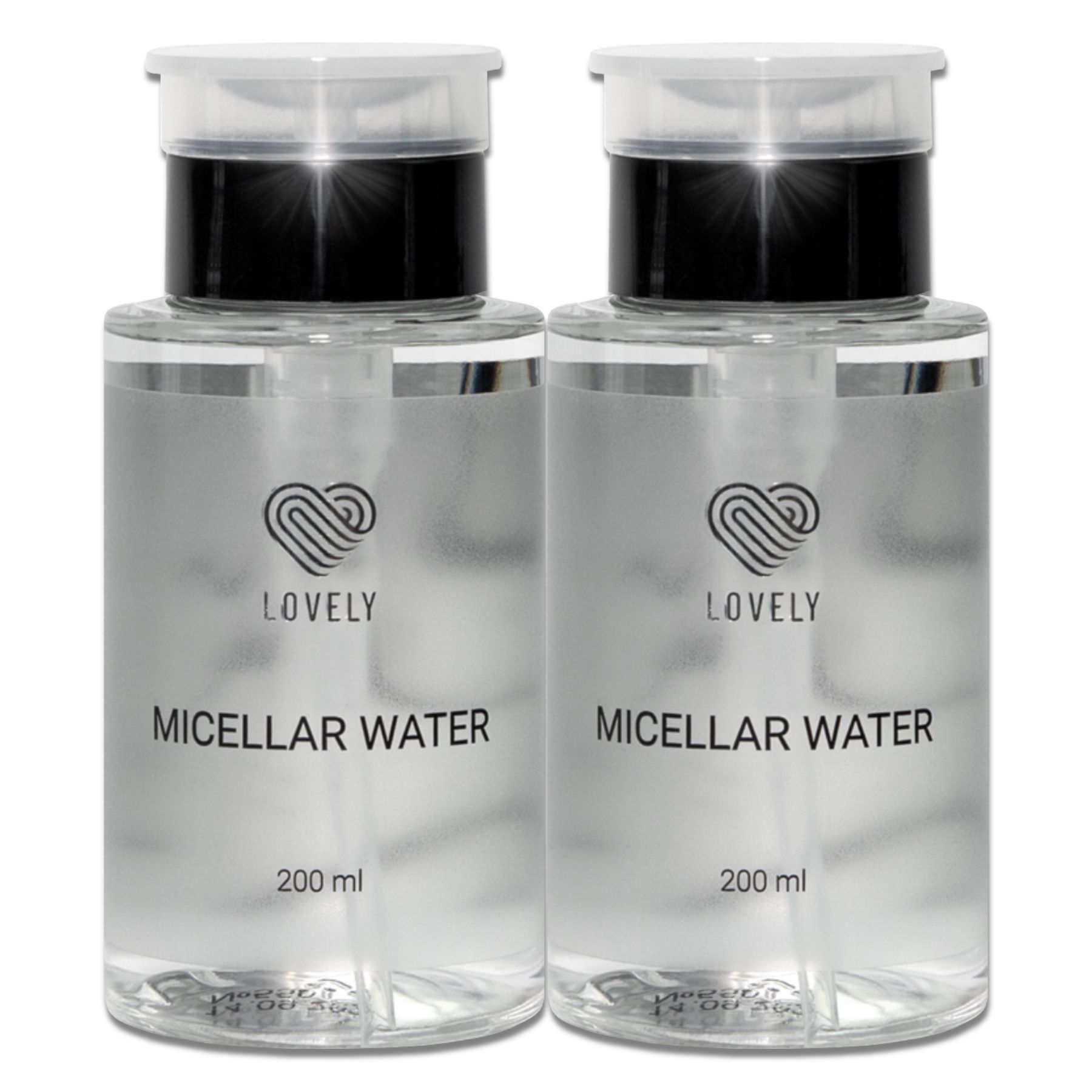 Zwei Flaschen Mizellenwasser mit Pumpverschluss. Aufschrift: LOVELY, MICELAR WATER, 200 ml.