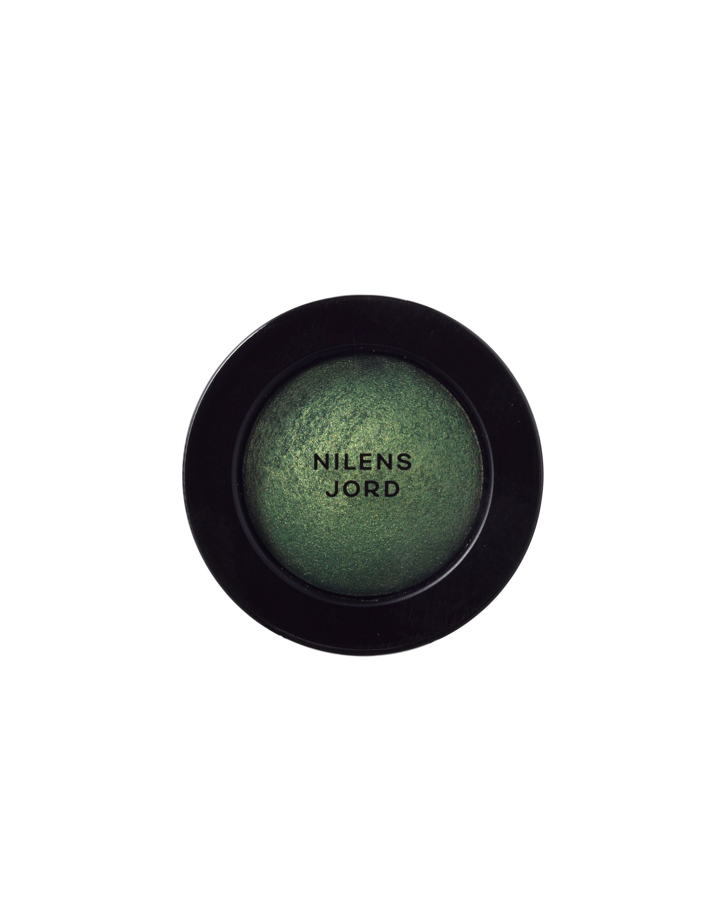 Nilens Jord Baked Mineral Eyeshadow in grünem Farbton.