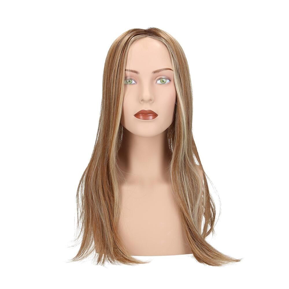 Haarteil Rose von trendhair auf einer Büste. Blonde Strähnen in braunem Haar. Frontalansicht.