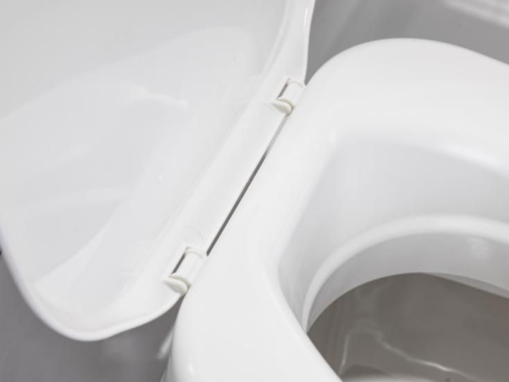 Invacare Toilettensitzerhöhung Aquatec 90 ERGO 10cm mit Deckel