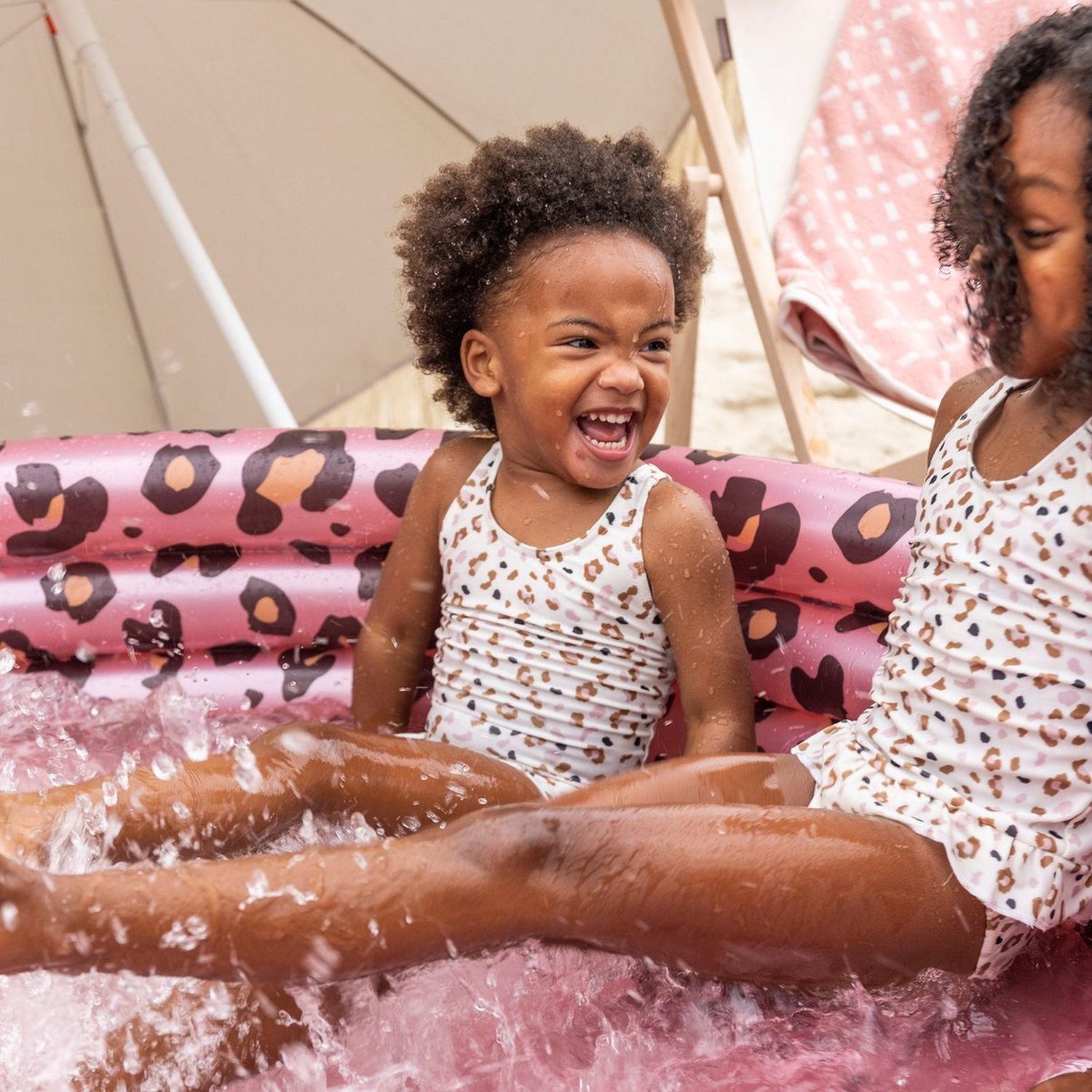 Swim Essentials UV Badeanzug für Mädchen /khaki Leoparden Muster/