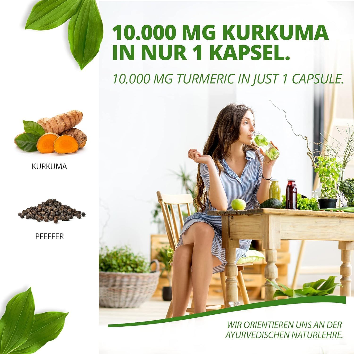 Frau trinkt aus einer Flasche. Text: 10.000 MG Kurkuma in nur 1 Kapsel. Kurkuma und Pfeffer abgebildet.