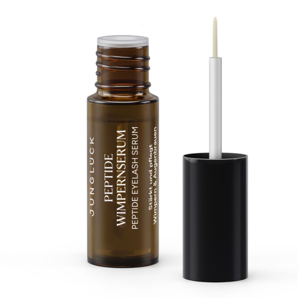 Braune Flasche mit schwarzem Deckel und Applikator. Aufschrift: JUNGLÜCK PEPTIDE WIMPERNSERUM.