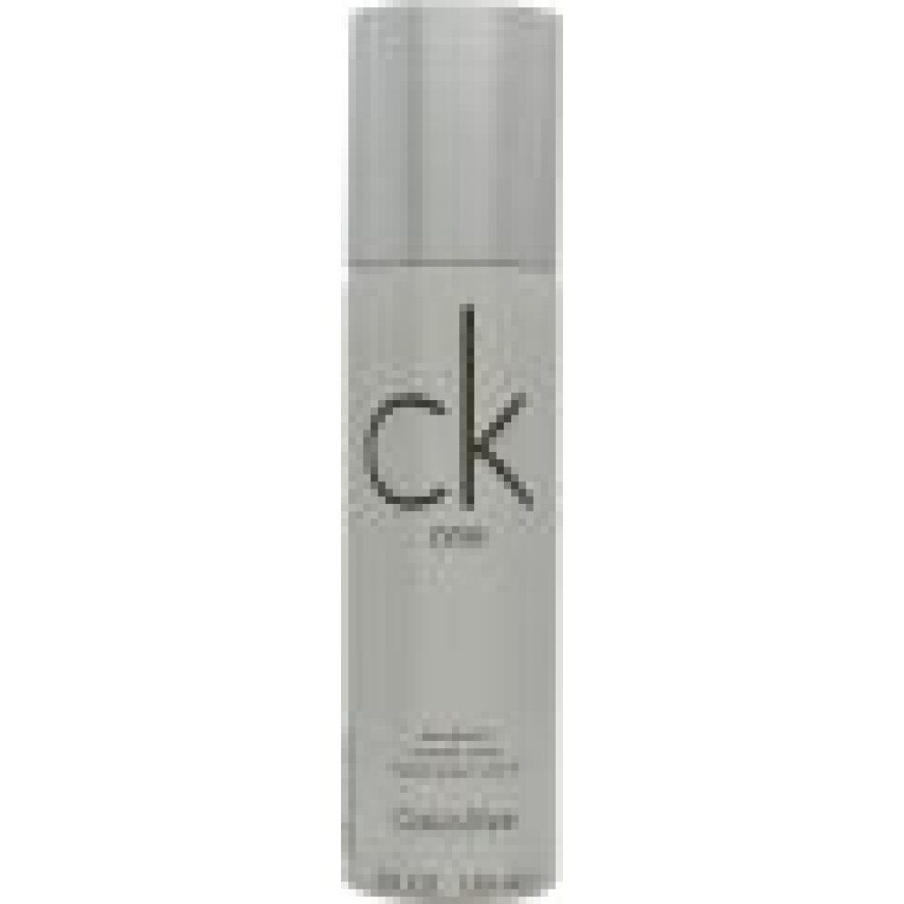 CK One Deodorant-Spray, silberne Dose mit schwarzer Schrift. Calvin Klein Logo und Produktbezeichnung.