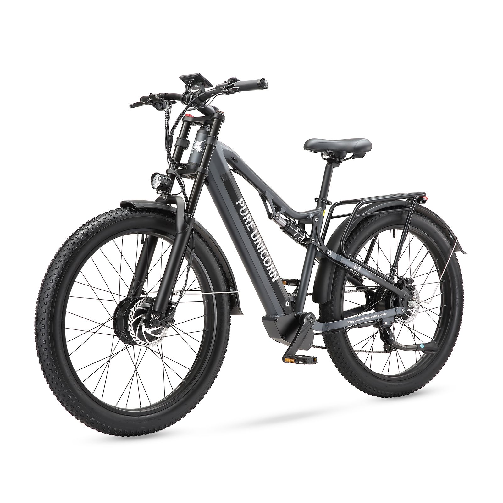 Schwarzes E-Mountainbike Pure Unicorn U7. Große Reifen, Gepäckträger, Scheinwerfer und Schriftzug Pure Unicorn.