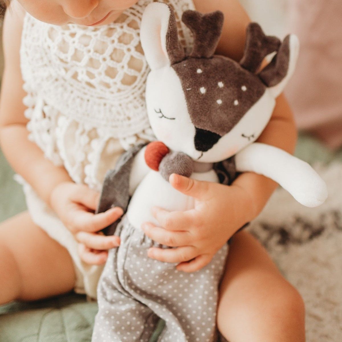 kikadu Große Puppe Rehkitz Junge