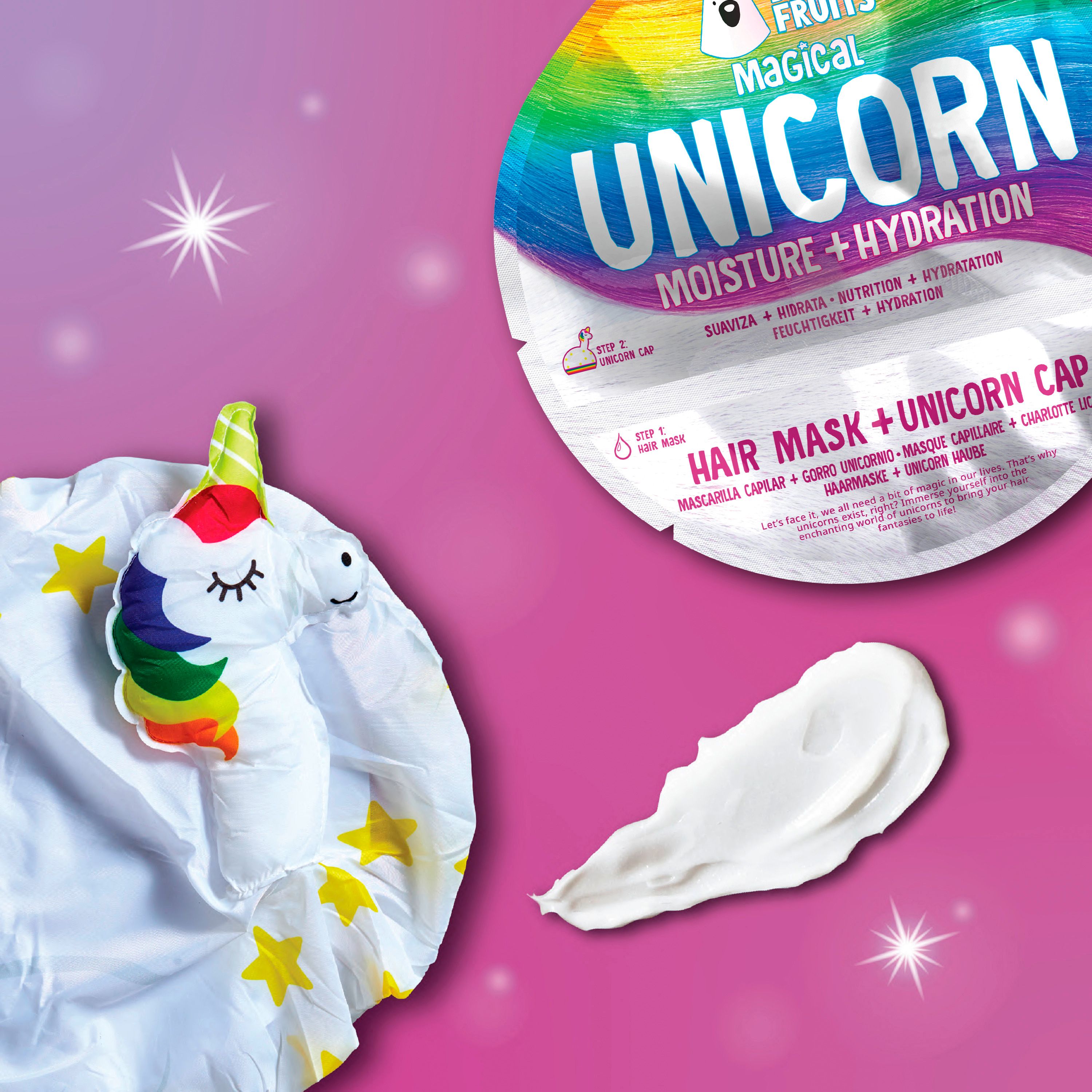 Produkt-Set mit Haarmaske und Einhorn-Haube. Maske und Haube liegen auf Stoff. Text: Bear Fruits, Magical Unicorn, Haarmaske + Haube.