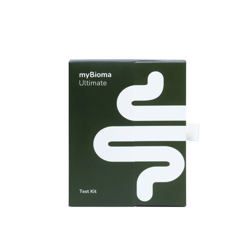 Dunkelgrüne Schachtel mit weißem Logo und Schriftzug 'myBioma Ultimate'. 'Test Kit' steht unten.