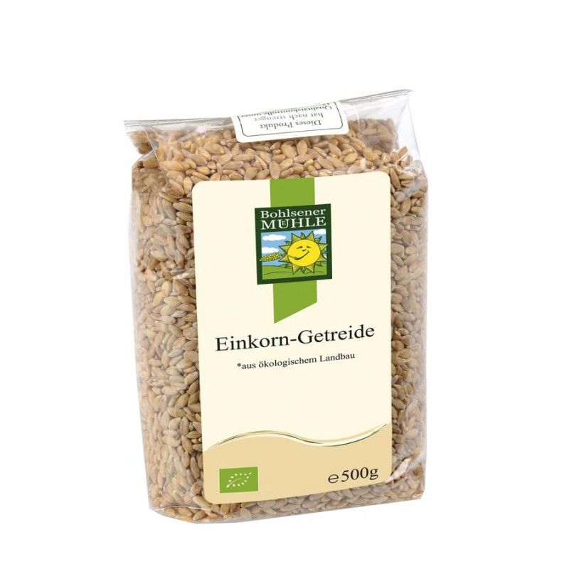 Verpackung mit Einkorn-Getreide. Aufdruck: Bohlsener Mühle, Einkorn-Getreide, aus ökologischem Landbau, 500g, Bio-Siegel.