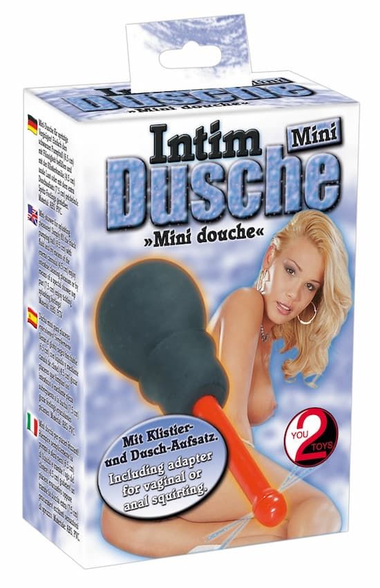 Verpackung der Intim Dusche. Auf der Verpackung ist eine Frau abgebildet. Produktname: Intim Dusche. Marke: You2Toys. Mit Klistier- und Dusch-Aufsatz.