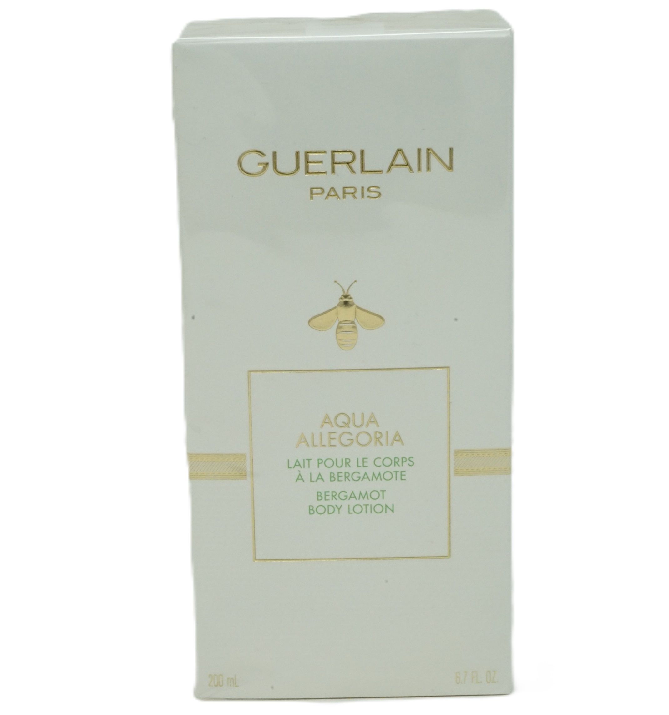 Weißer Karton mit goldfarbenem Schriftzug und Bienen-Logo. Text: Guerlain Paris, Aqua Allegoria, Bergamote Body Lotion.