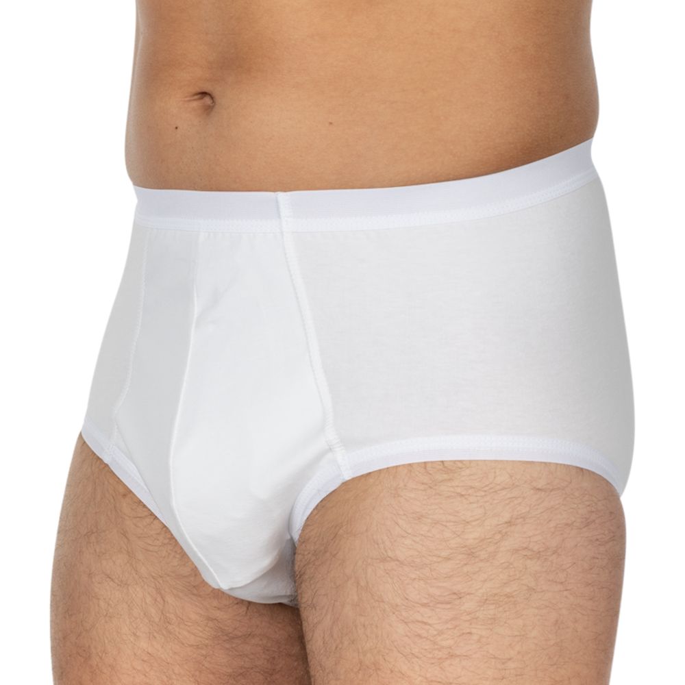 Weißer Herrenslip. Seitliche Ansicht. Angedeutete Aussparung für den Intimbereich. Schwarzer Bund und Beinabschluss.
