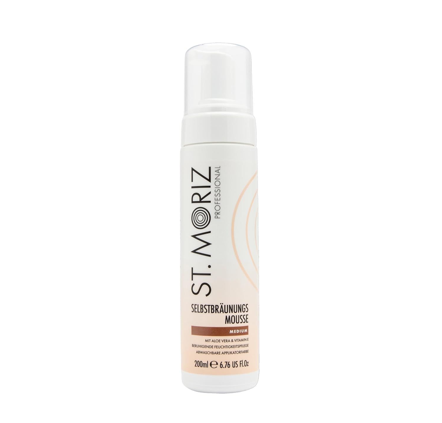 Weiße Flasche ST. MORIZ Selbstbräunungs Mousse Medium. Mit Sprühkopf und Produktinformationen. Aufschrift: 200ml e 6.76 US FL.OZ.