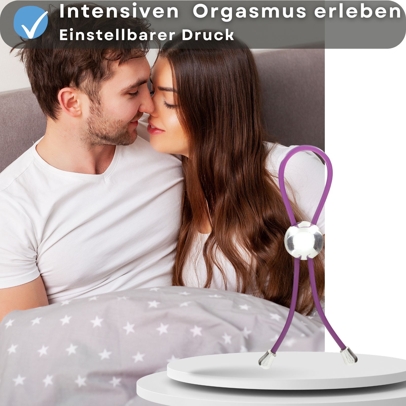 Penisschlaufe, lila, mit silberfarbenem Element. Paar im Hintergrund, Text: Intensiven Orgasmus erleben, einstellbarer Druck.