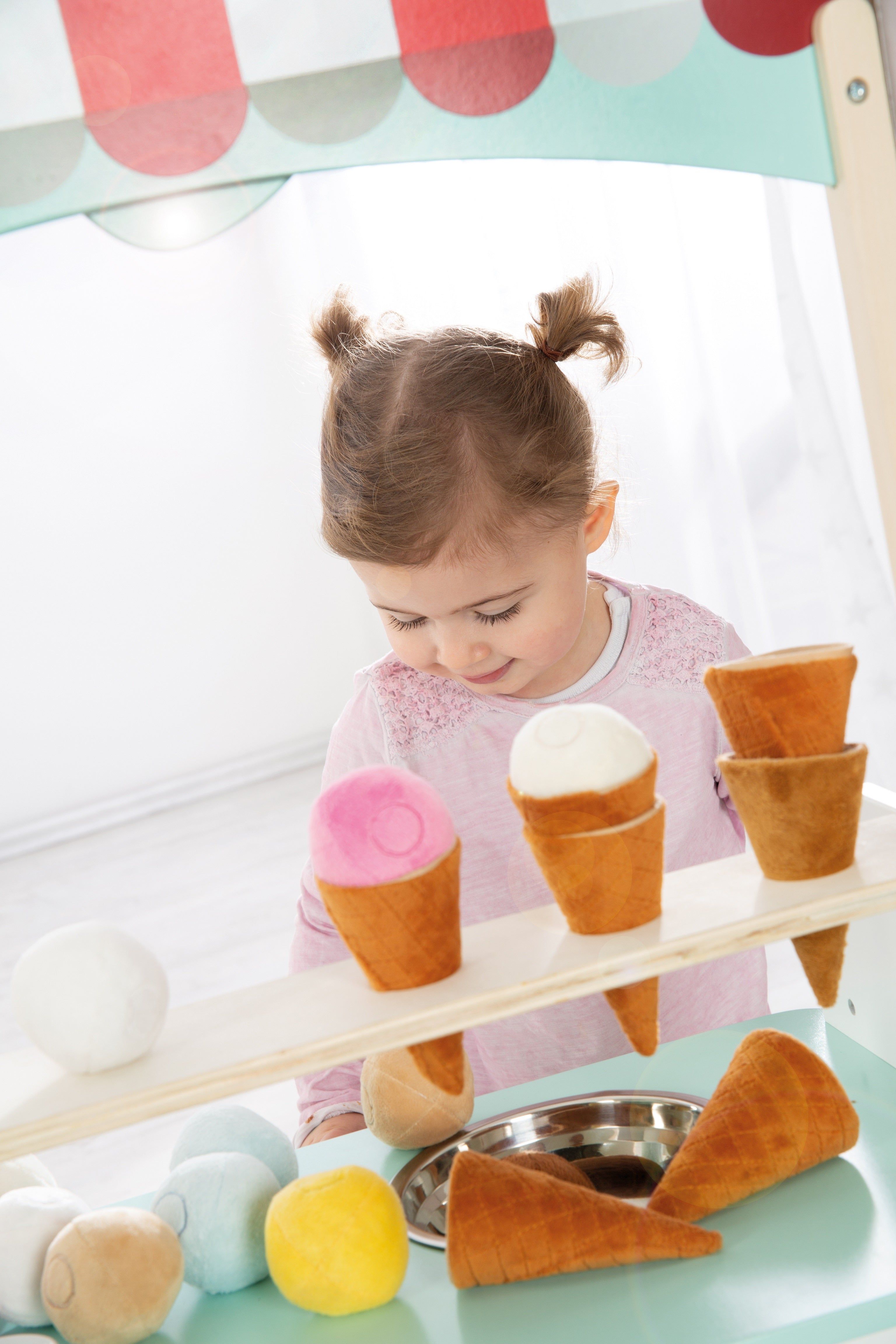 roba Zubehörset 'Eis', 3 Stoffwaffeln, 6 Eiskugeln aus Plüsch, magnetisch, Eistüten Set, ab 3 Jahre