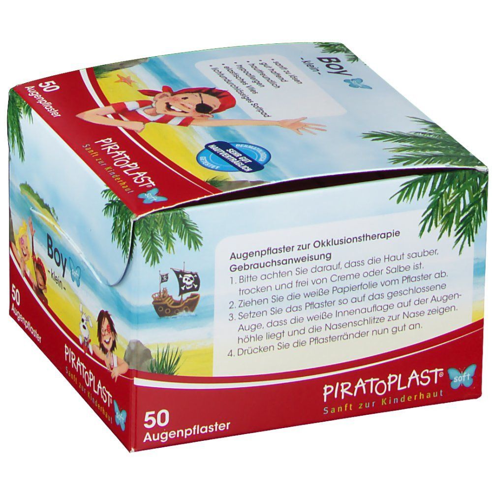 PIRATOPLAST® Boy soft klein-Box mit 50 Augenpflastern. Verpackung mit Piratenmotiv, Strandhintergrund und Produktinformationen.