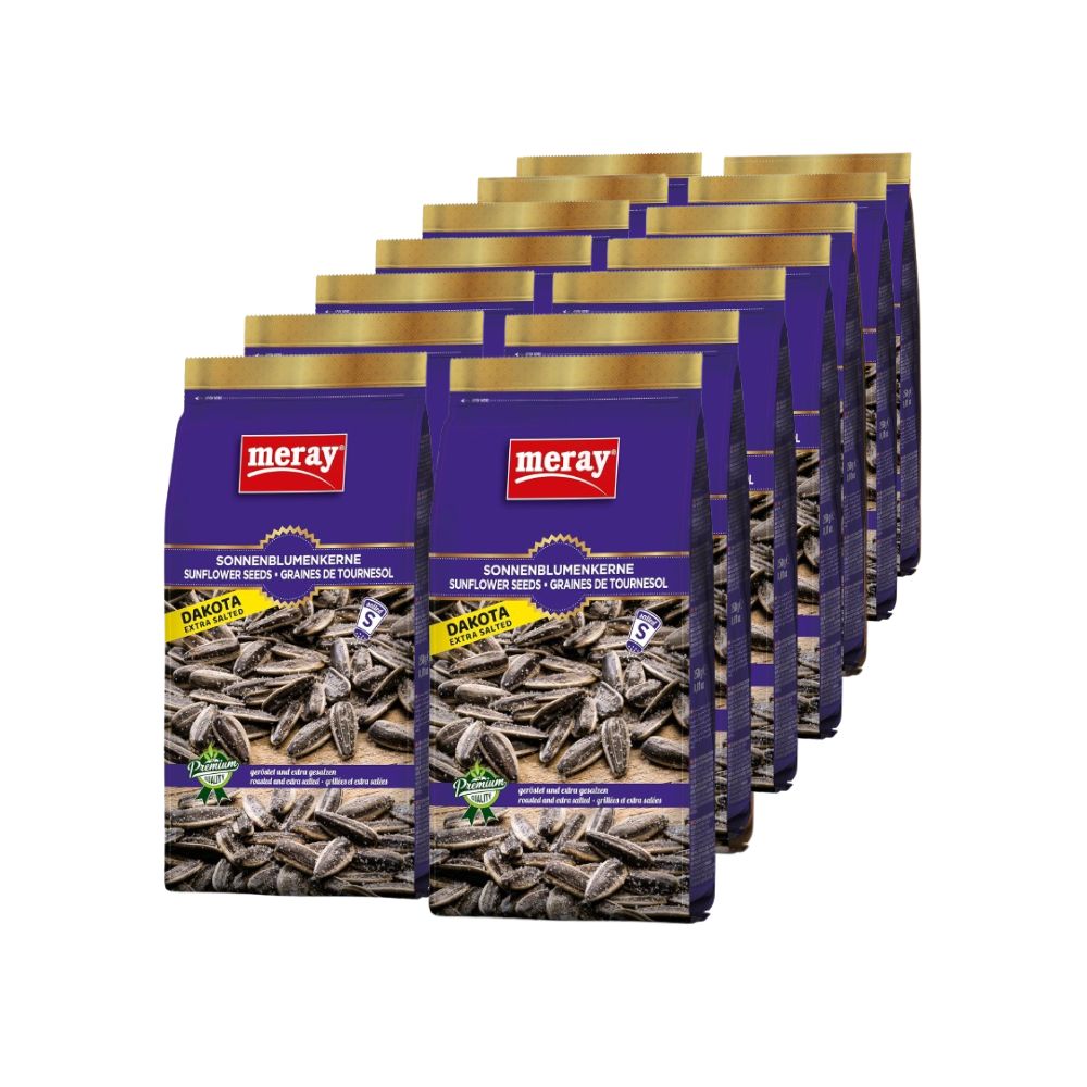 Mehrere Packungen Sonnenblumenkerne. Blaue Verpackung mit goldfarbenem oberen Rand. Aufschrift: meray, Dakota, Sonnenblumenkerne, geröstet & extra gesalzen.