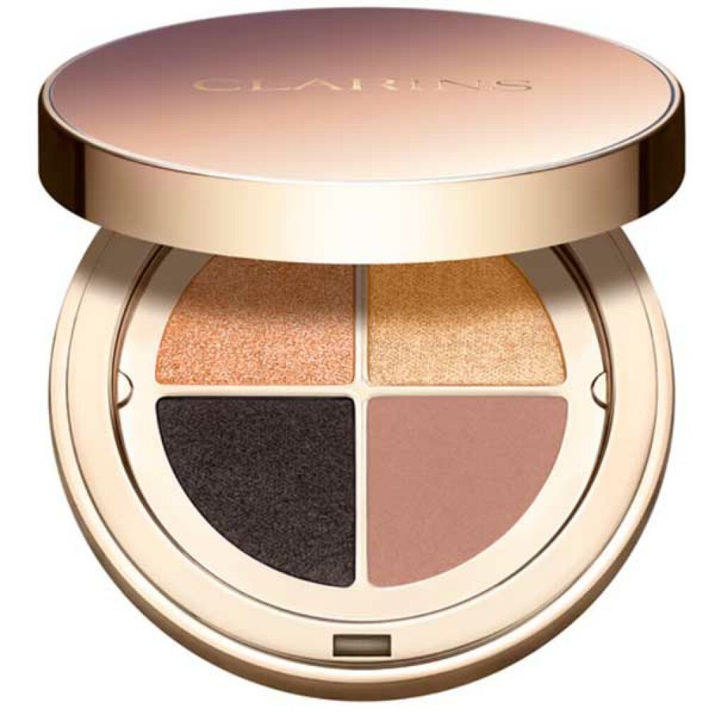 Runde, goldfarbene Lidschatten-Palette mit vier Farben. Deckel geöffnet. Marke Clarins sichtbar.