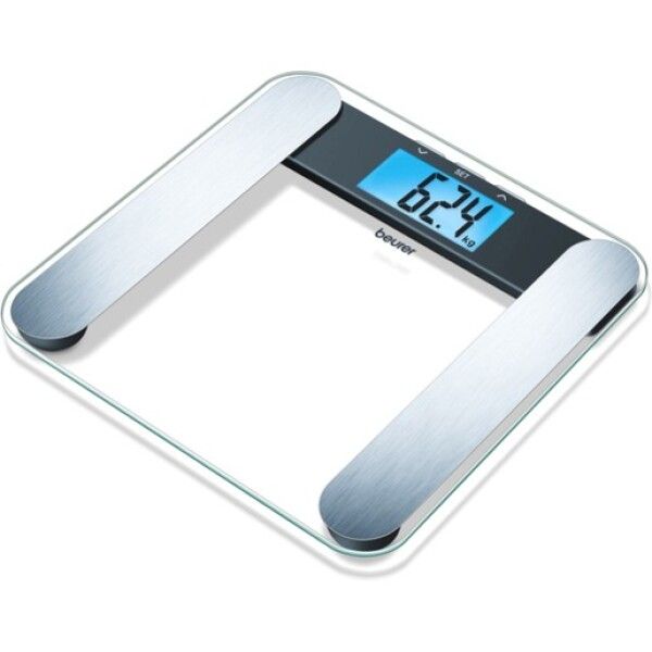 Digitale Personenwaage mit Glasoberfläche und Edelstahl-Applikationen. Anzeige von 62,4 kg. Marke: beurer.
