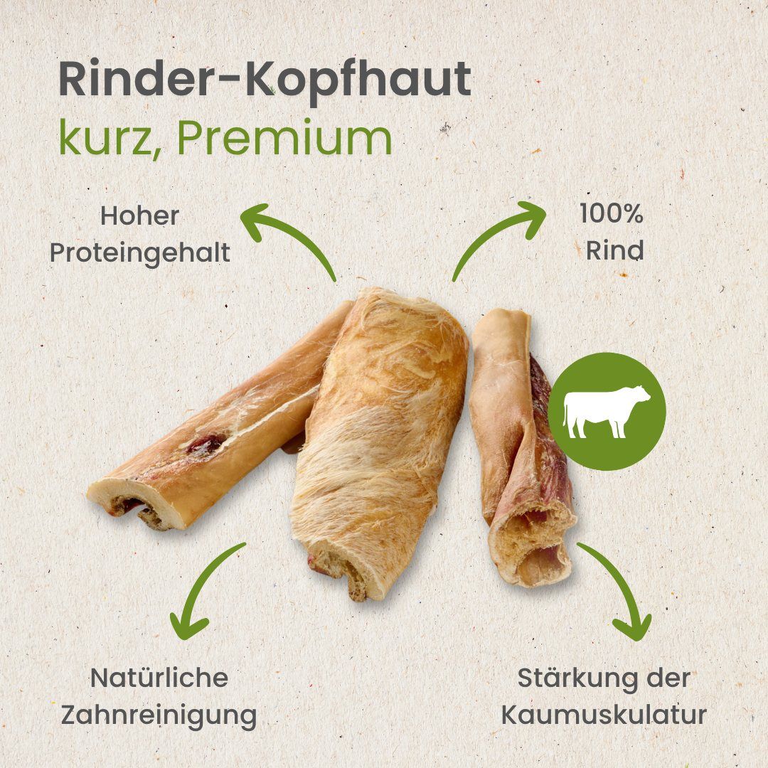 Getrocknete Rinderkopfhaut-Stücke, ca. 8-16 cm lang, auf hellem Grund.