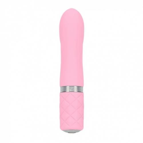Rosa Vibrator mit abgerundeter Spitze und geriffelter Basis. Silberfarbene Ringe trennen die Teile. Auf weißem Hintergrund.
