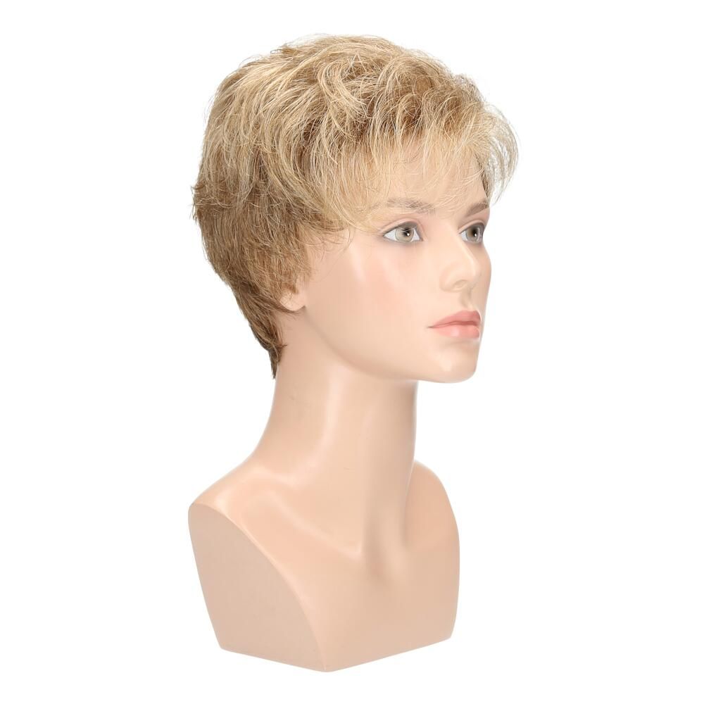 Perücke Ellen von Lofty, blond, auf einer Büste. Kurze, gewellte Haare. Dreiviertelansicht.