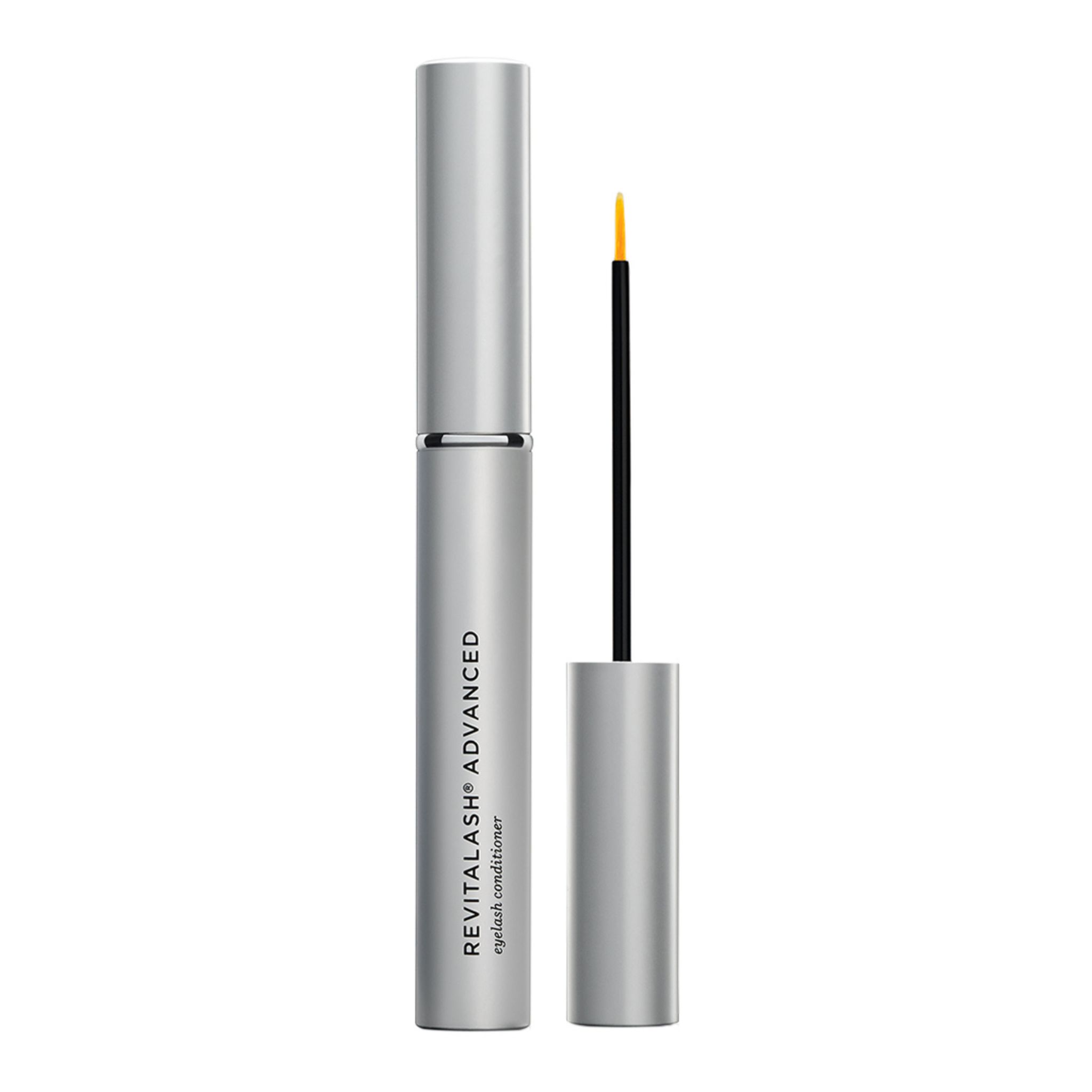 Silberfarbene Tube mit Applikator. Aufschrift "RevitaLash® ADVANCED eyelash conditioner".