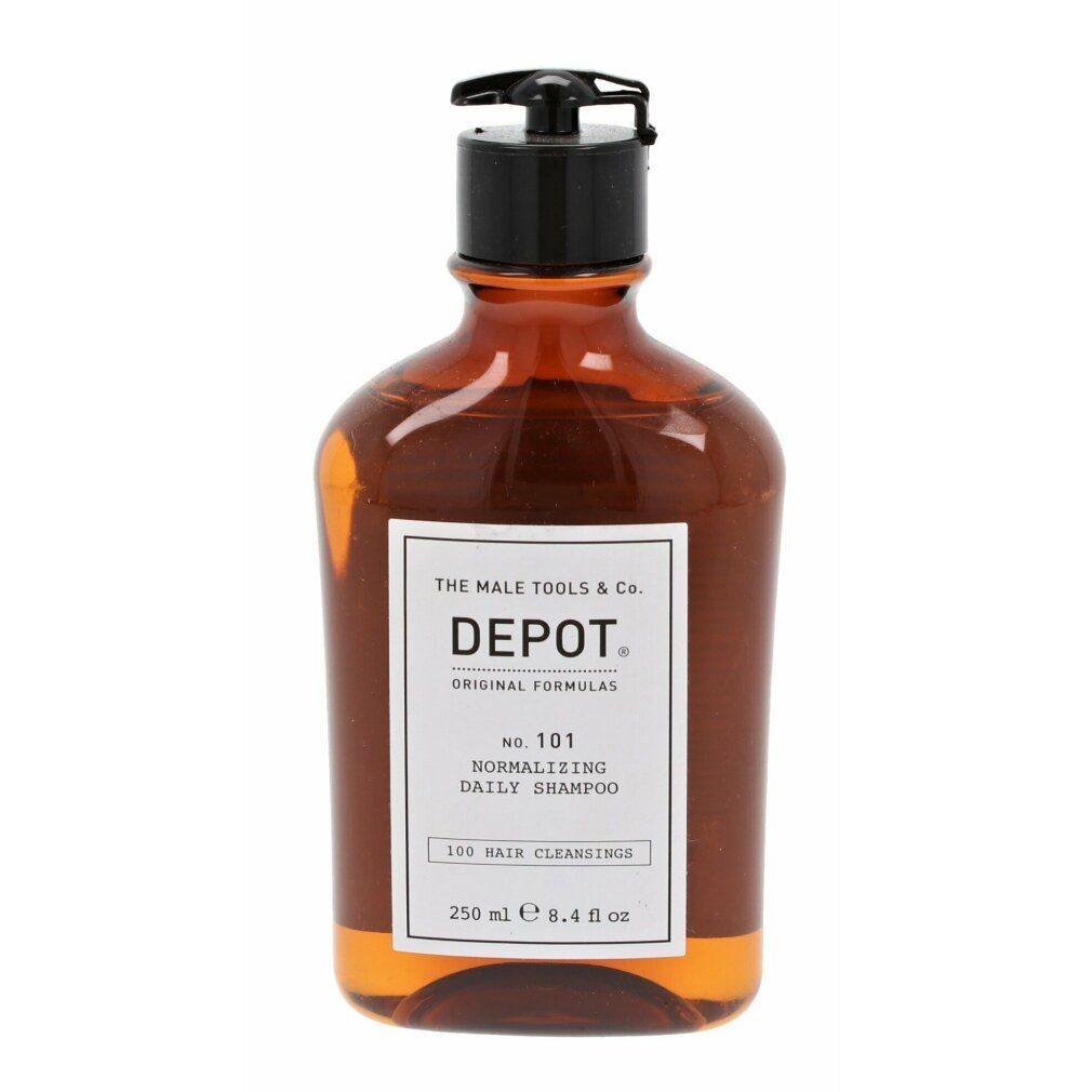 Braune Flasche mit schwarzem Pumpkopf. Weißes Etikett mit Text: DEPOT, No. 101 Normalizing Daily Shampoo.