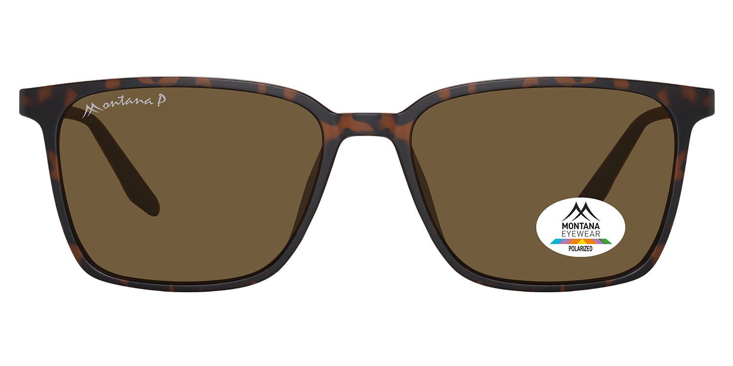 Sonnenbrille mit braunen Gläsern und braunem Rahmen. Auf dem rechten Glas befindet sich ein Aufkleber mit Logo und der Aufschrift 'Polarized'.
