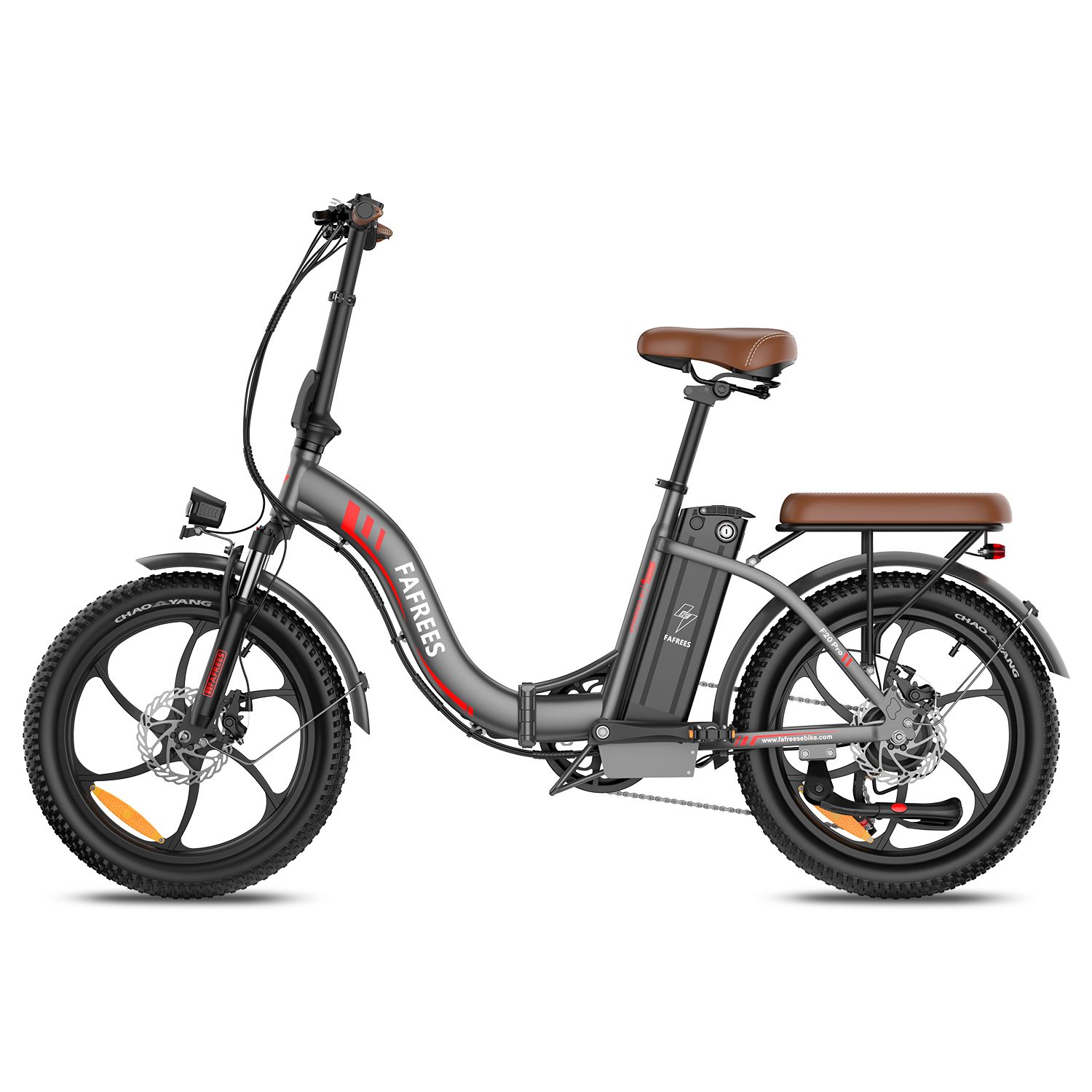 Graues FAFREES F20 Pro Elektrofahrrad. Braune Sitze, breite Reifen. 20 Zoll Räder, roter Akzent. Gefalteter Rahmen.