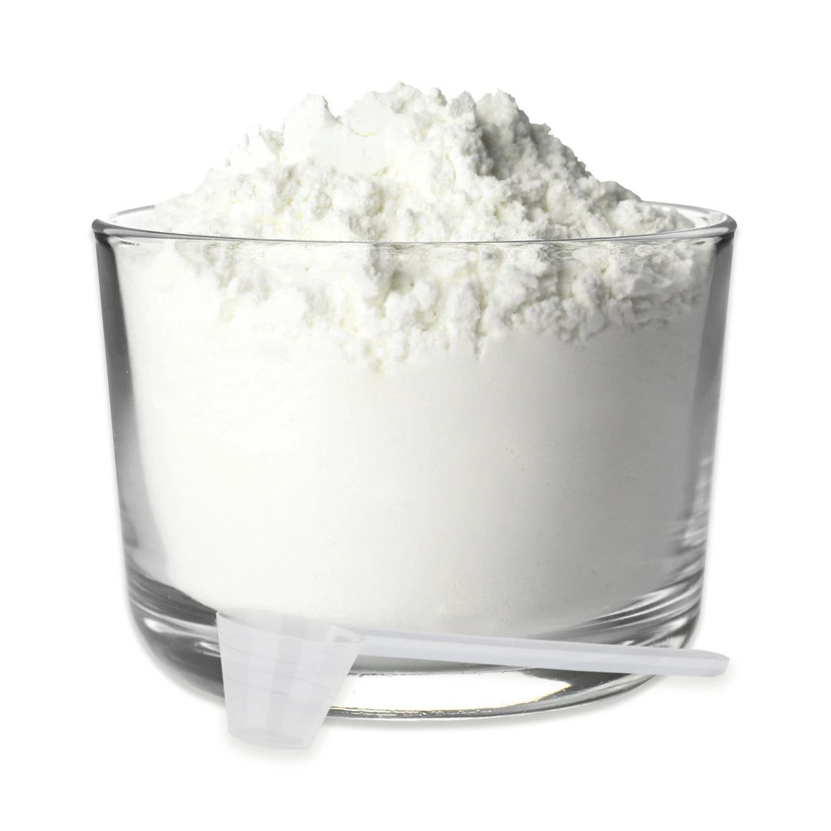 Glasbehälter mit weißem Pulver und Messlöffel. Pulver ist vermutlich Eierschalenpulver. Messlöffel liegt daneben.