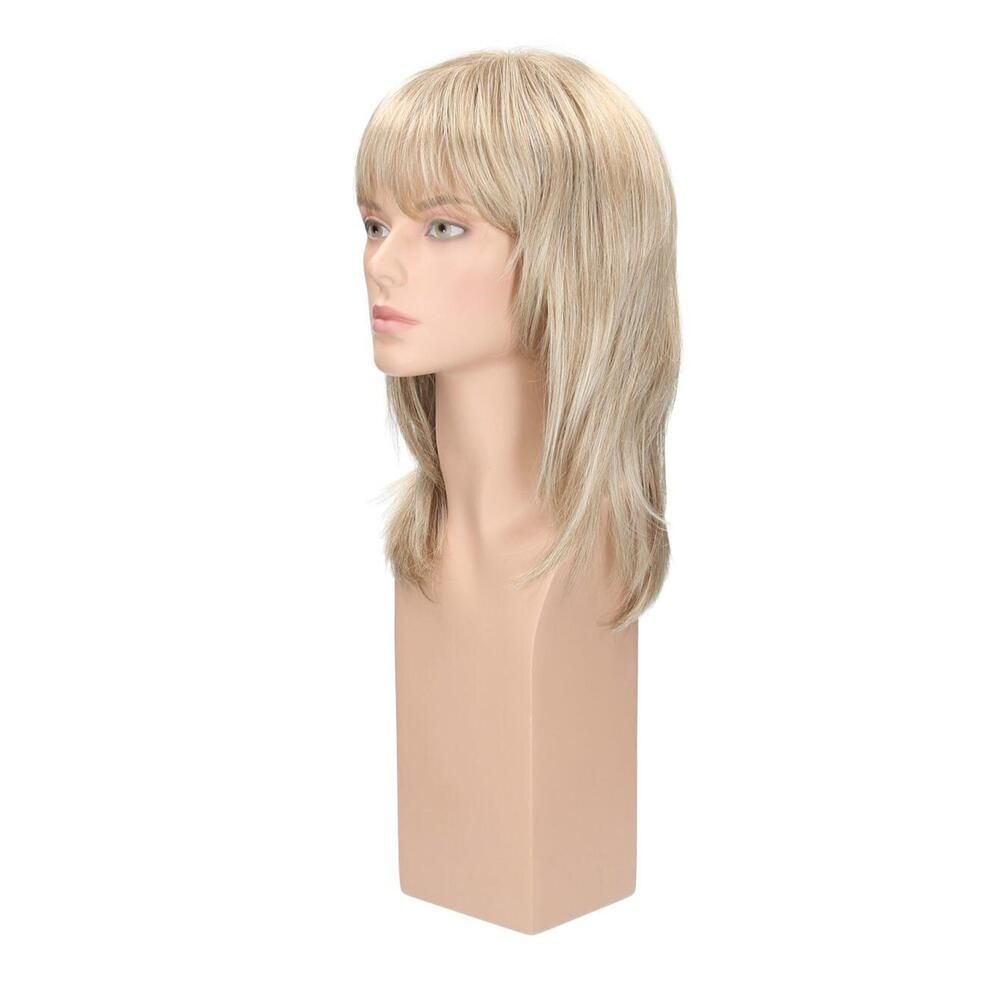 Perücke Ramona, blond mit Pony, auf Büstenkopf. Seitenansicht.