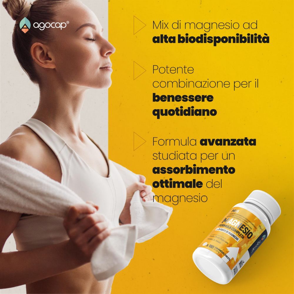 Frau mit Handtuch, Flasche Magnesio. Text: Mix di magnesio ad alta biodisponibilità, Potente combinazione, Formula avanzata.