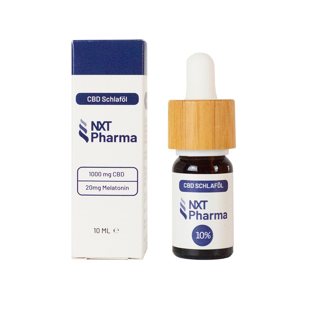 CBD Schlaföl Flasche und Verpackung. Flasche mit Holzverschluss und Pipette. Verpackung mit Produktinformationen.
