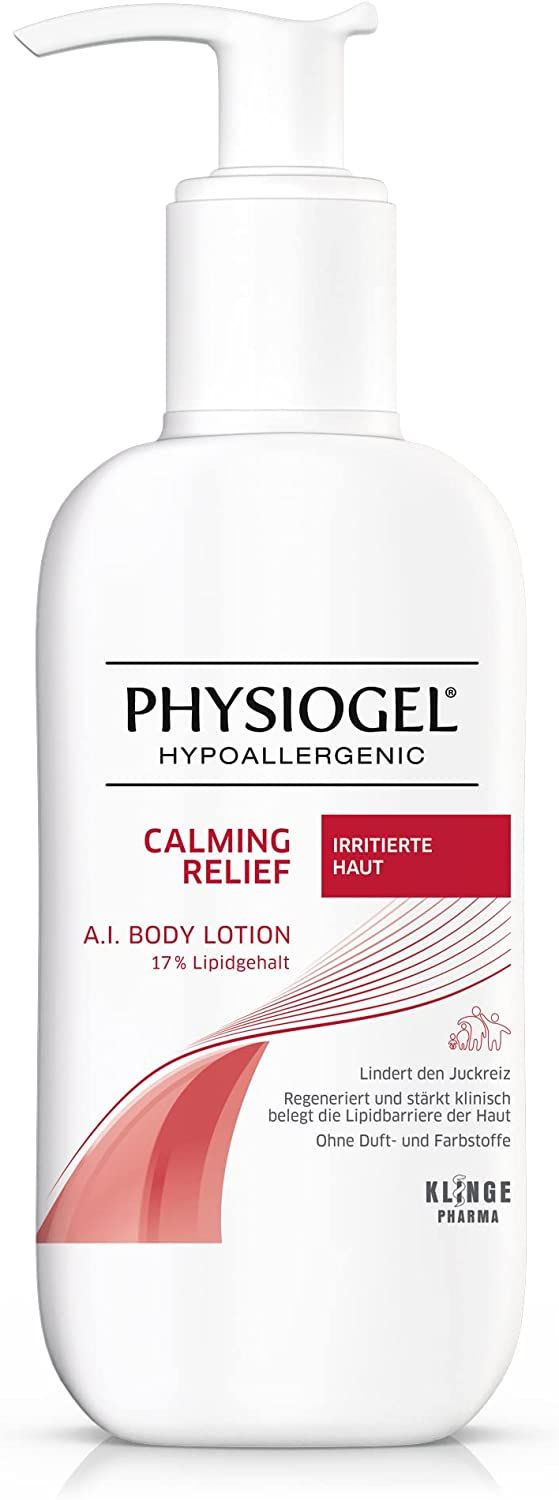 Weiße Flasche PHYSIOGEL Body Lotion. Text: Calming Relief, Irritierte Haut, A.I. Body Lotion, 17% Lipidgehalt. Ohne Duft- und Farbstoffe. Klinge Pharma.