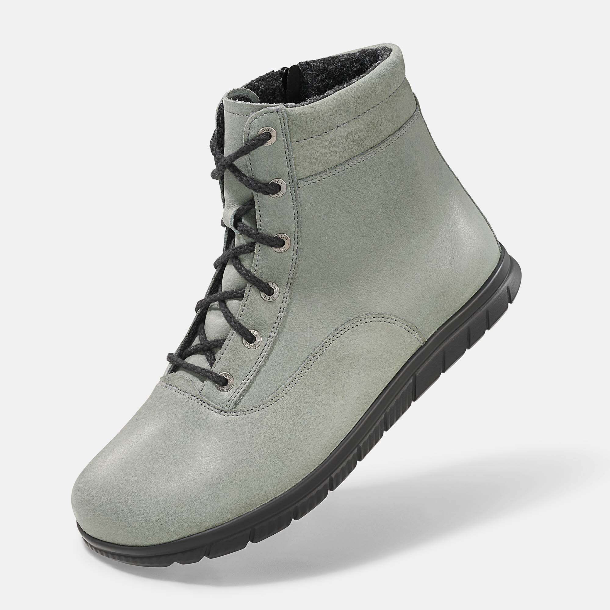 Graue Stiefelette mit Schnürung und schwarzer Sohle. Innenfutter aus grauem Stoff. Reißverschluss an der Seite.