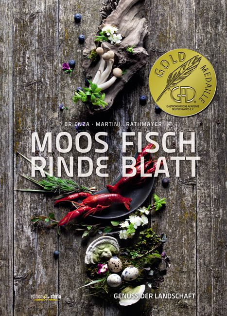 Moos. Fisch. Rinde. Blatt