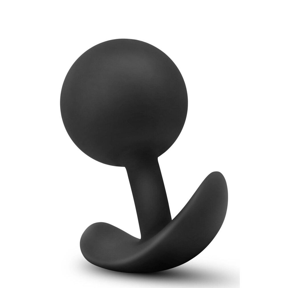 Schwarzer Analplug mit runder Spitze und gebogener Basis. Perspektivische Ansicht.